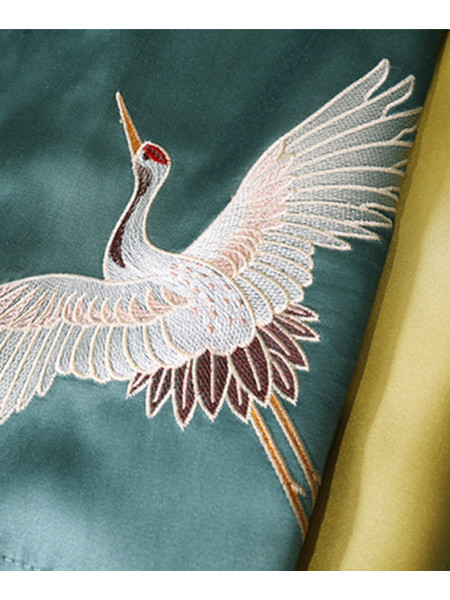 QYHL225BS Silver Beach Embroidered Chinese Crane In The Cloud Faux Silk Faux Silk Fabric Samples(Color: Blue)