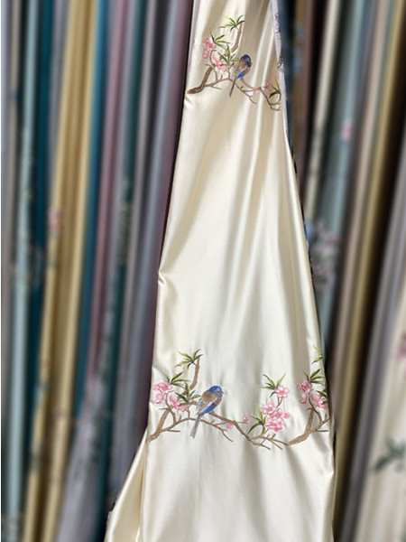 QYHL226GS Silver Beach Embroidered Birds Faux Silk Fabric Samples(Color: White)