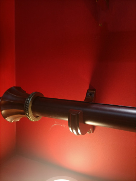 QYT72 Custom 2 Inches Timber Curtain Rods With Hardware Red Wood