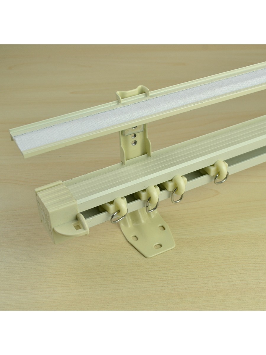 Chr6825 Gibbo Custom Double Curtain Track Set With Valance